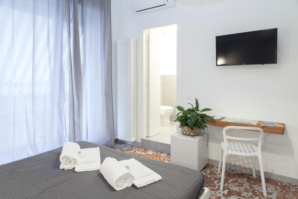 La Casa Delle Acciughe Guest House La Spezia Room photo